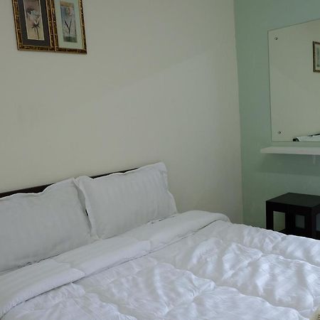 Aspen Residence Chonburi Luaran gambar