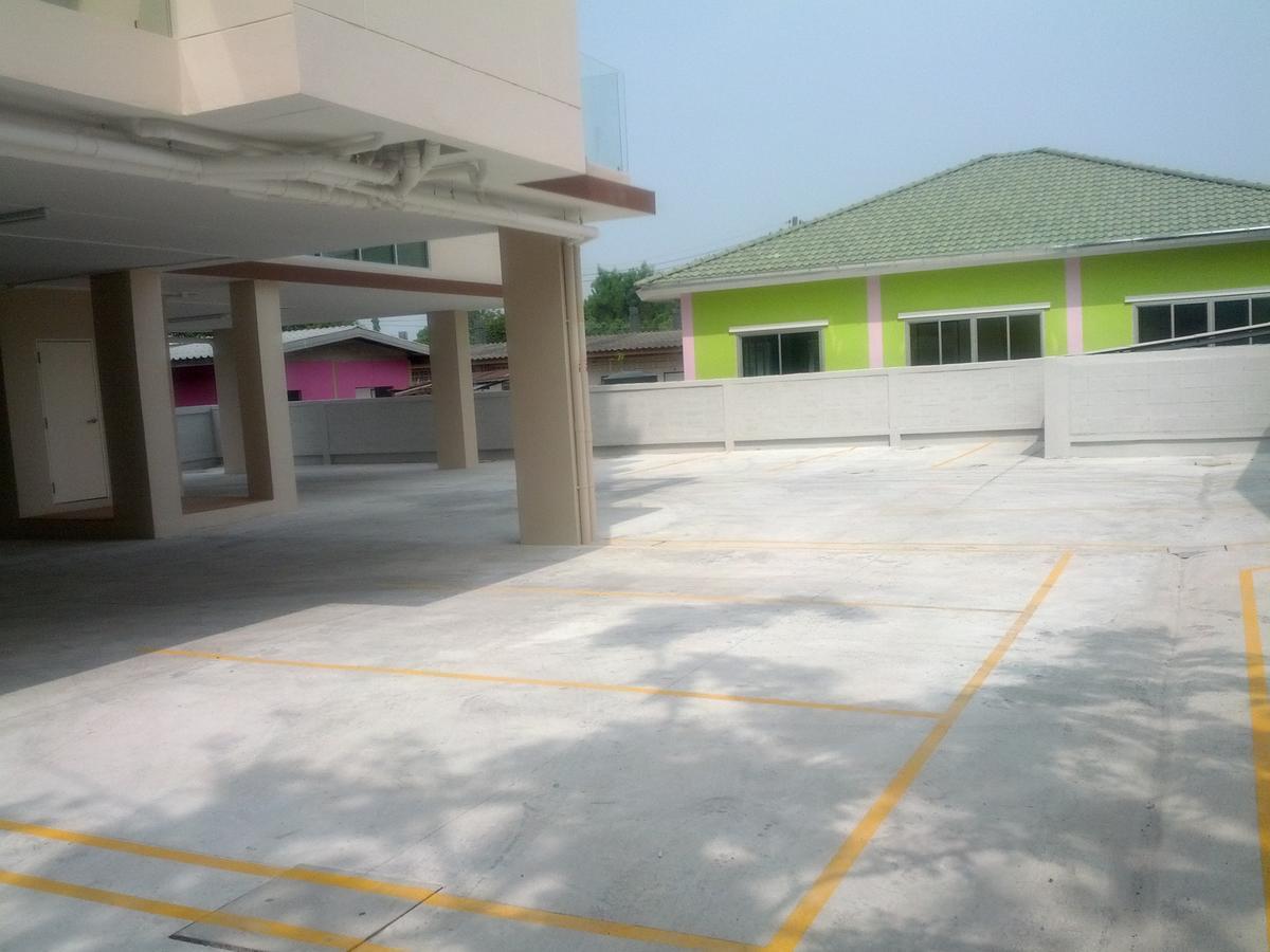 Aspen Residence Chonburi Luaran gambar