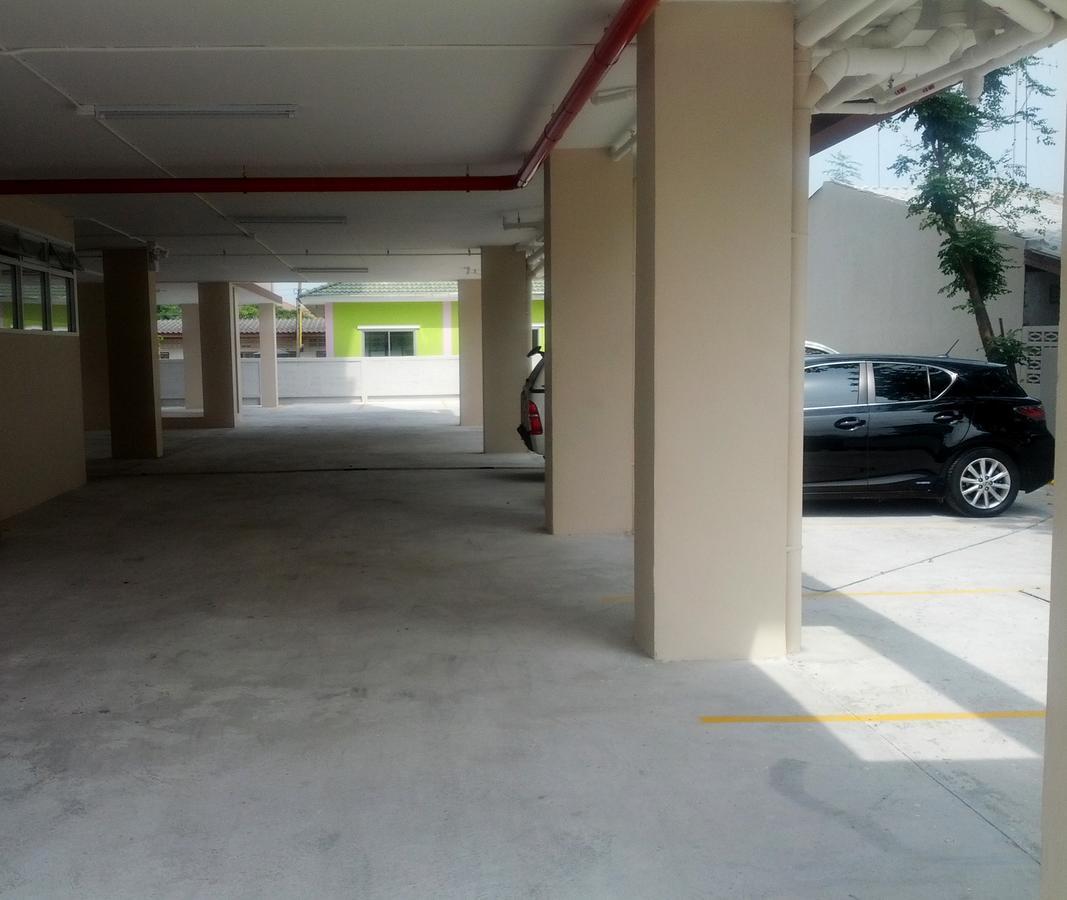 Aspen Residence Chonburi Luaran gambar